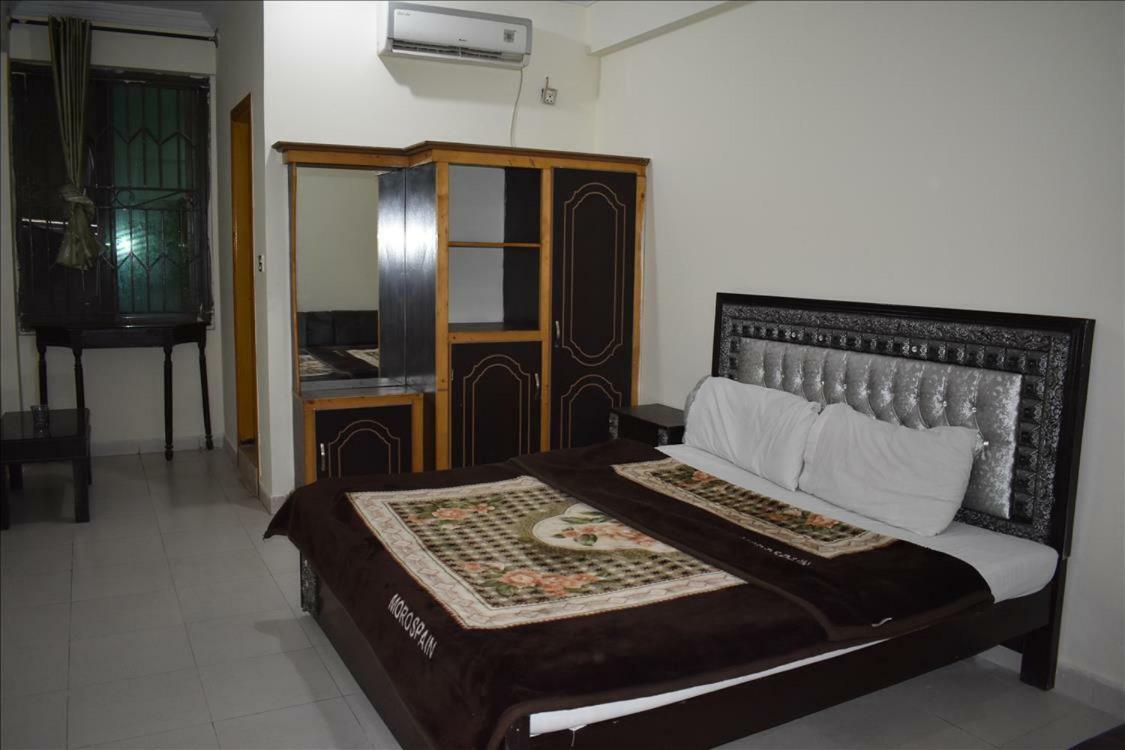 Mehran Hotel Rawalpindi Exteriör bild